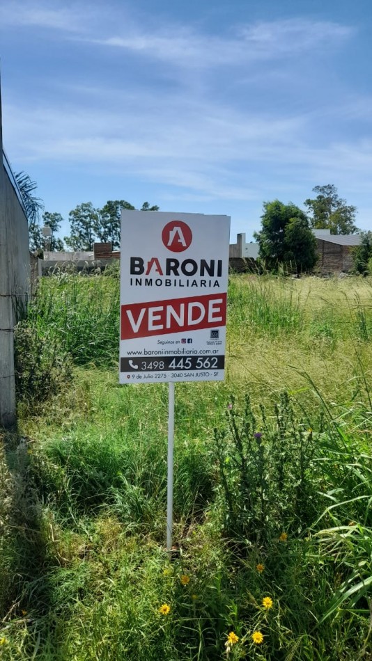 EN VENTA - TERRENO EN BARRIO PEDRAZZOLI. Edgardo Bodrone 2970