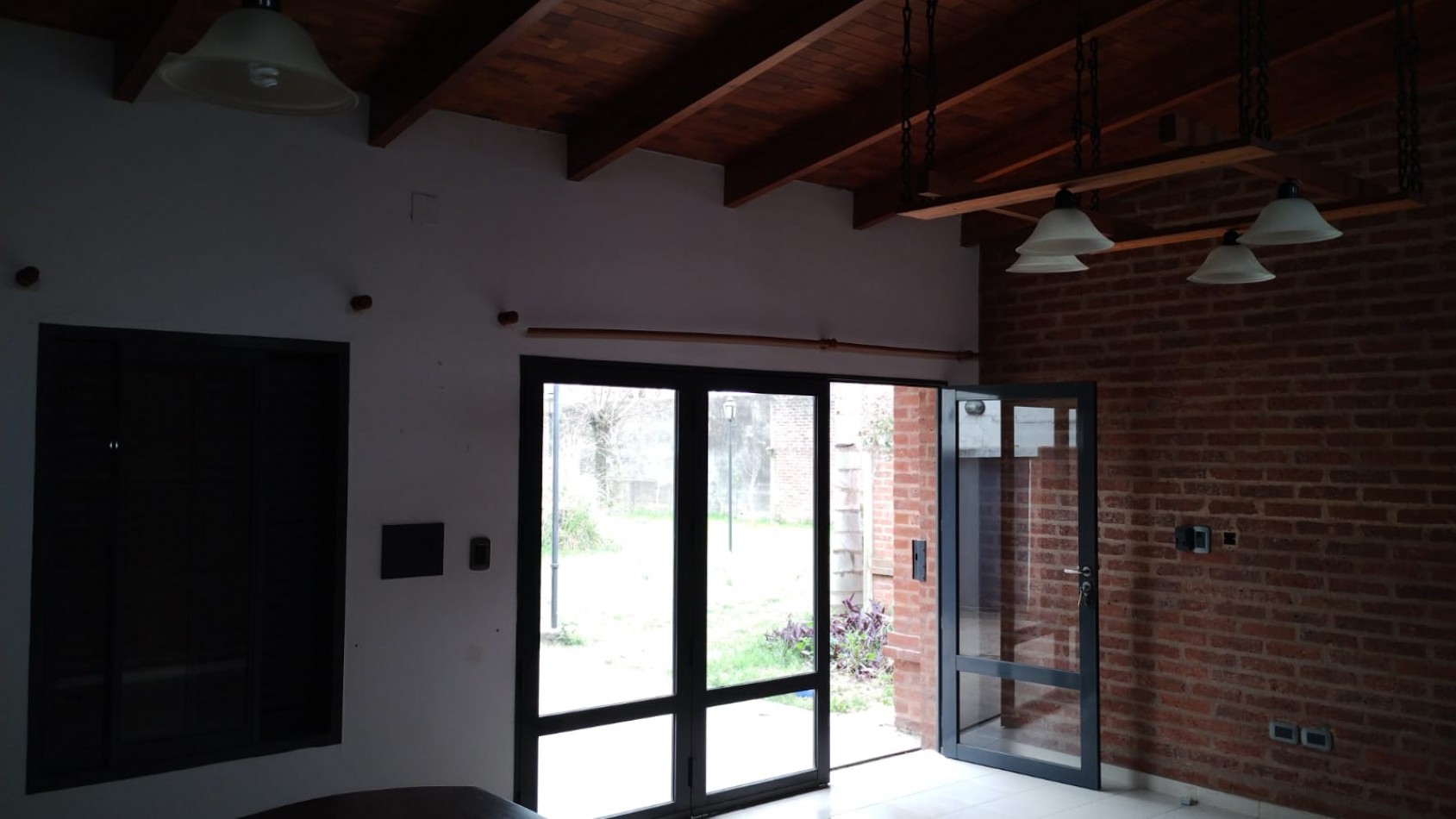 CASA QUINTA EN VENTA - ENTREGA Y FINANCIACION / OPORTUNIDAD