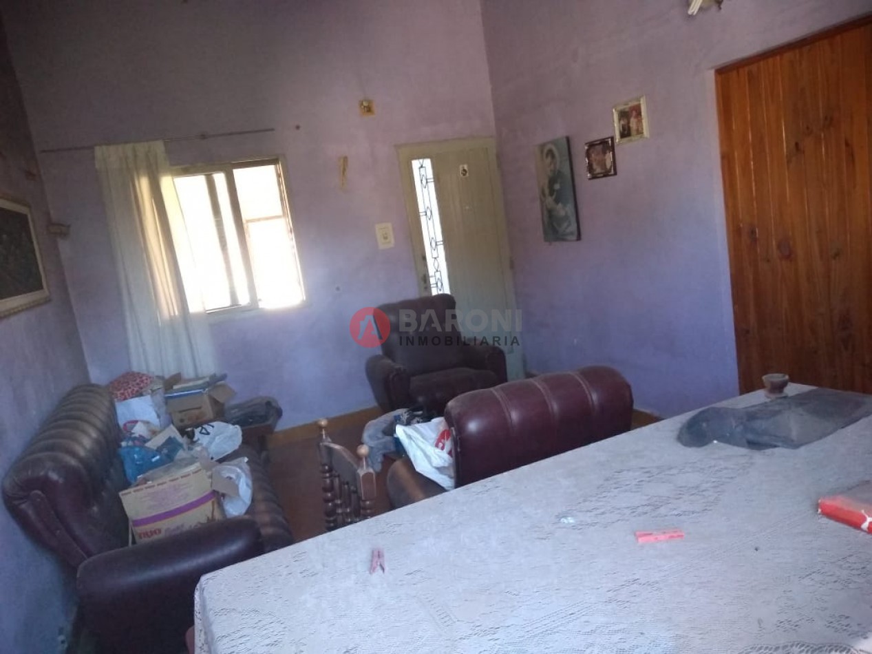 SE VENDE CASA EN SAN JUSTO - SANTA FE / CALLE SARMIENTO AL 2200.