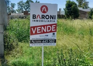 EN VENTA - TERRENO EN BARRIO PEDRAZZOLI. Edgardo Bodrone 2970