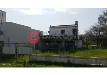 Propiedad a la orilla del rio Salado. Villa Soledad. Salida al rio.